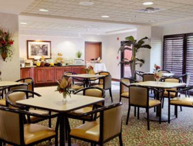 Wingate By Wyndham Tallahassee / Fsu Ресторан фото
